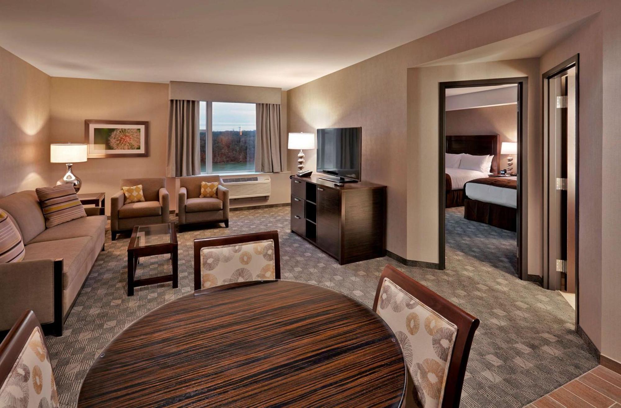 Doubletree By Hilton Lawrenceburg Hotel Exterior foto